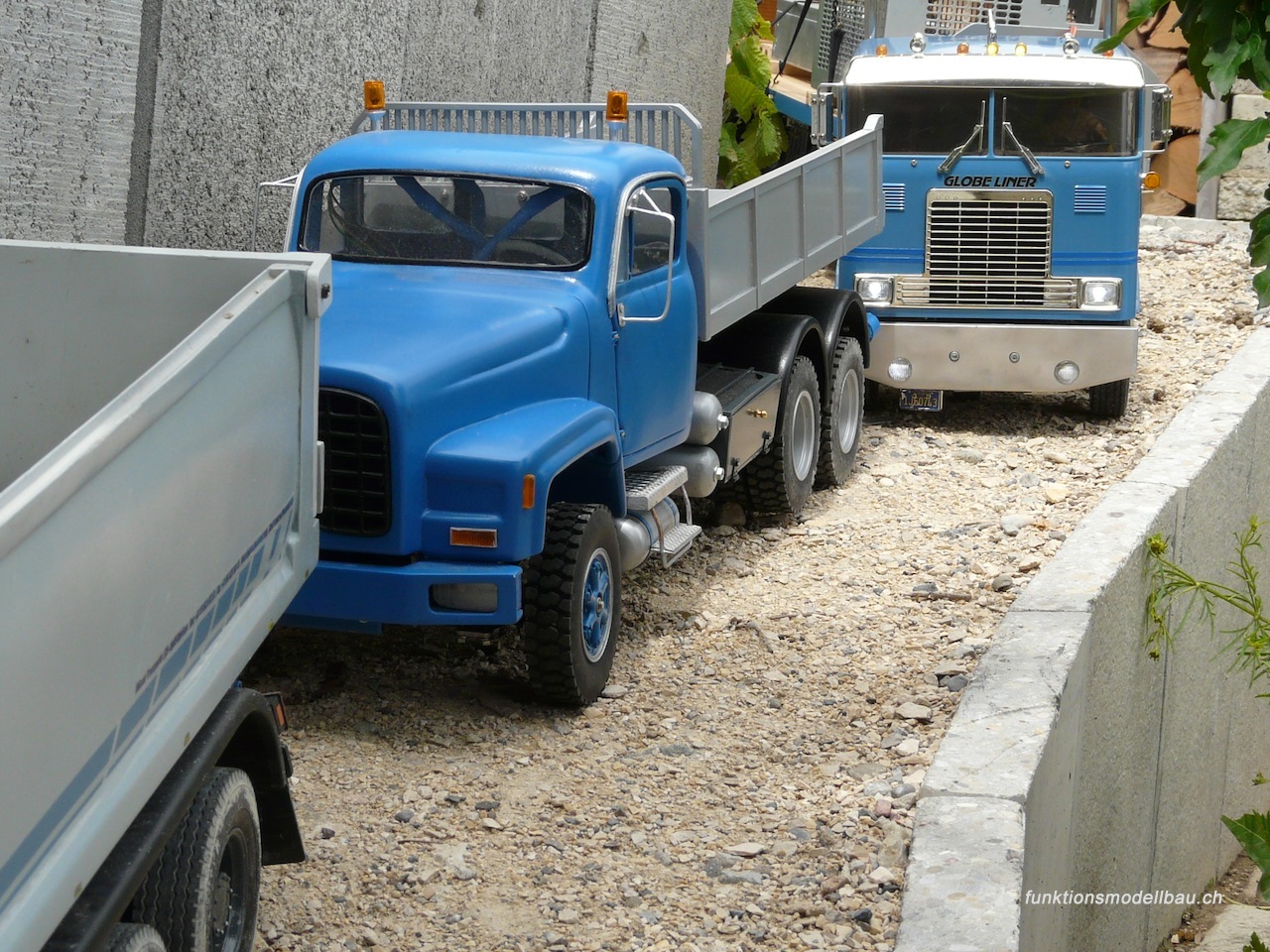 Truck Convoy